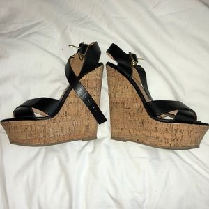 Black cork wedges